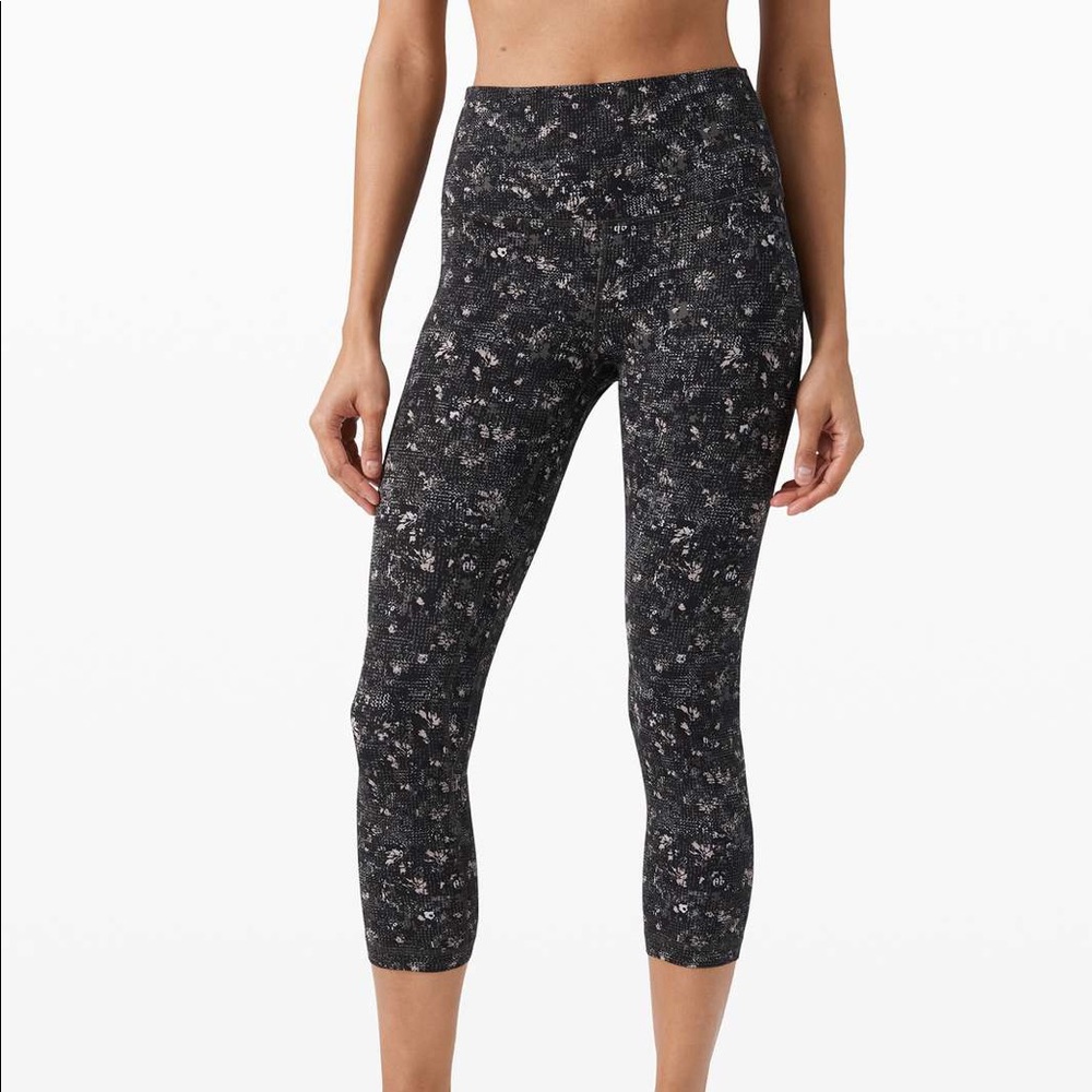 Lululemon Align Crop *21" 🧘🏼‍♀️🖤